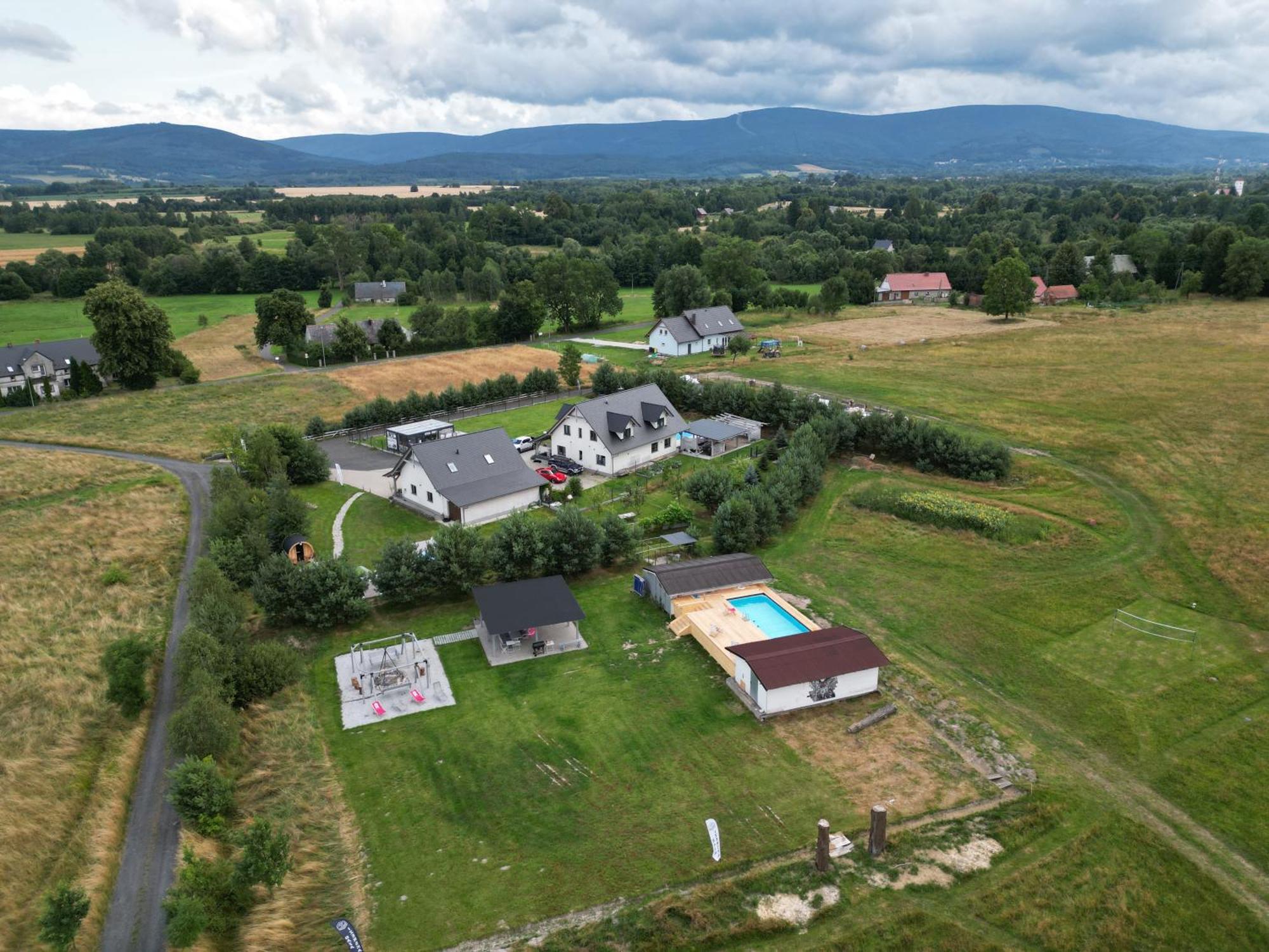 Izerska Baza - Basen, Ebike, Narty, Sauna, Jacuzzi, Las Blisko Swieradow Zdroj - 5D Apartamenty Giebultow  Exteriör bild
